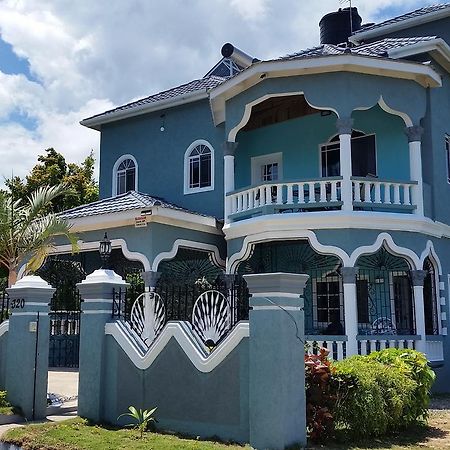 Bailey'S Bed And Breakfast 런어웨이베이 외부 사진