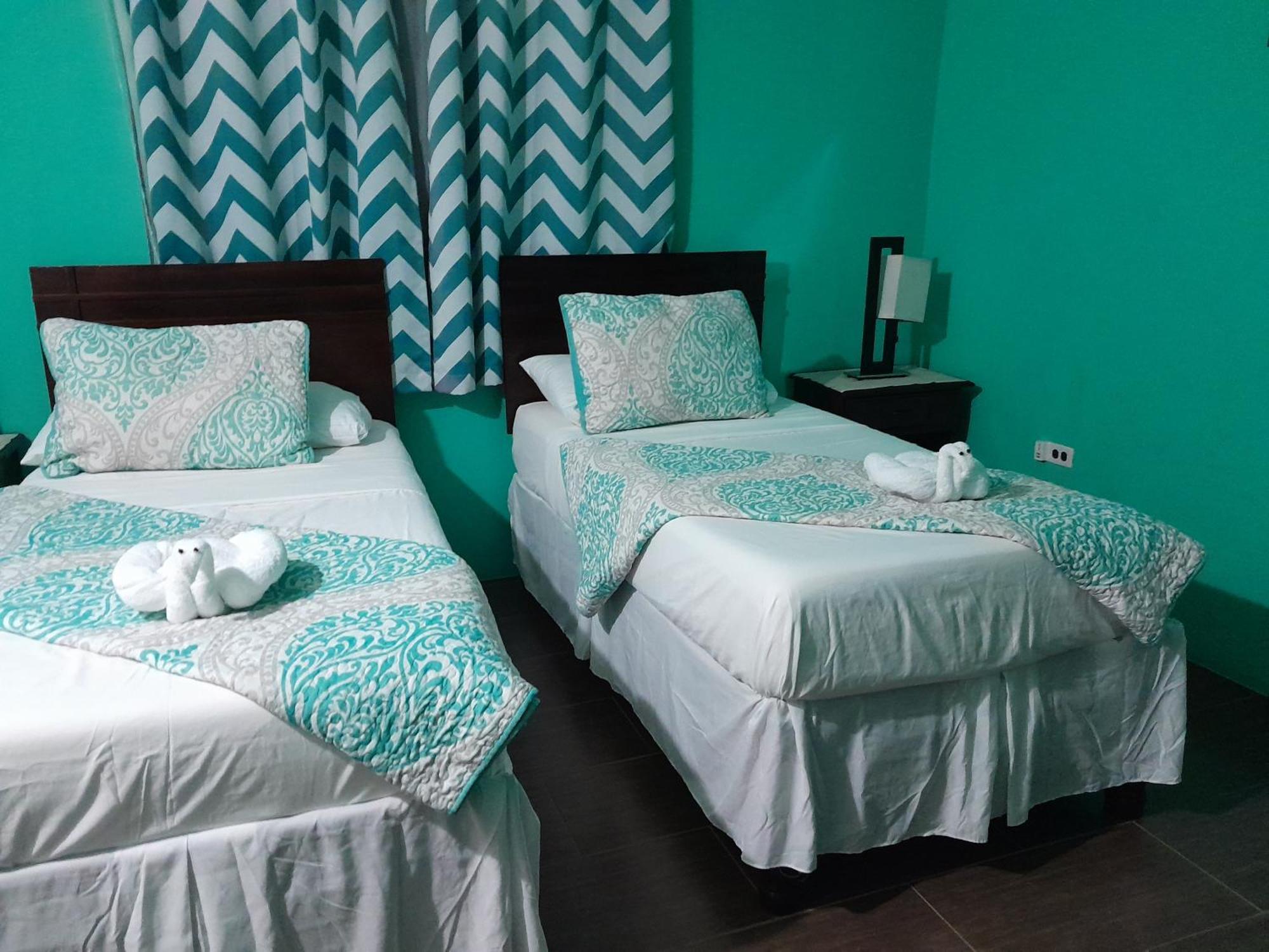 Bailey'S Bed And Breakfast 런어웨이베이 외부 사진