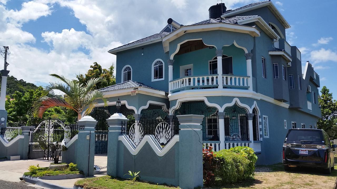 Bailey'S Bed And Breakfast 런어웨이베이 외부 사진
