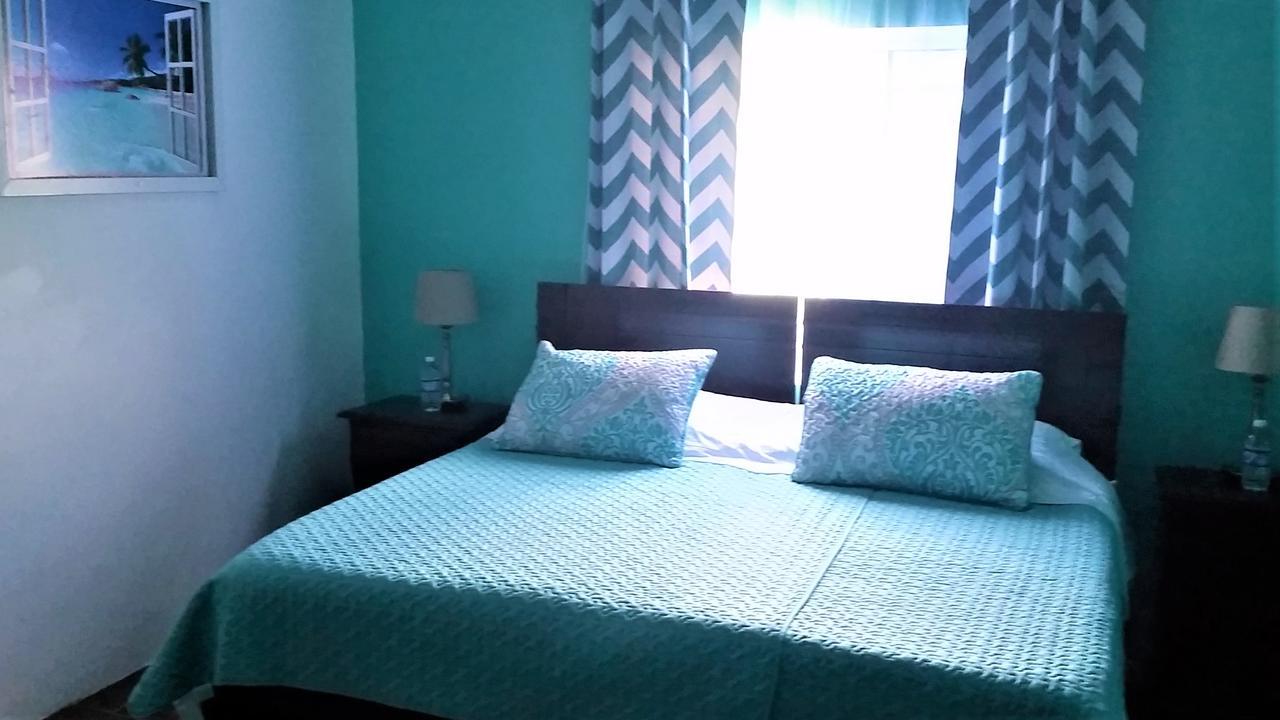 Bailey'S Bed And Breakfast 런어웨이베이 외부 사진